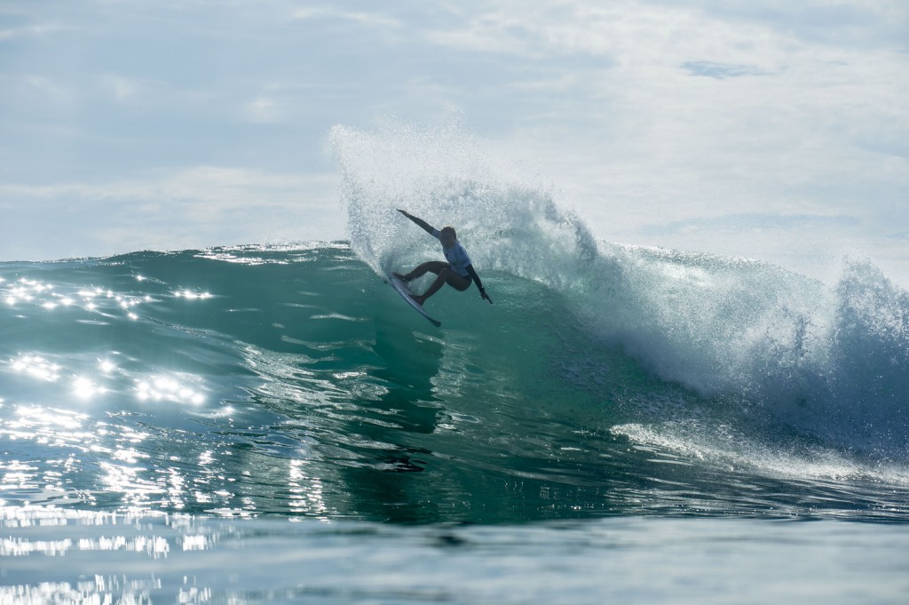 Nikki Van Djyk, Trestles