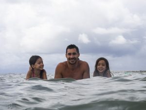 Solidarity in Surfing